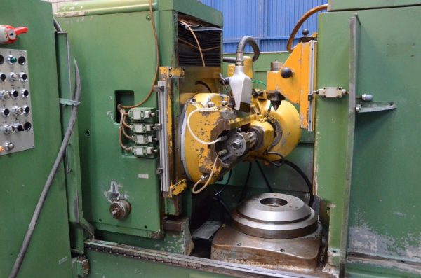 ak machines pfauter pa300 gear hobbing