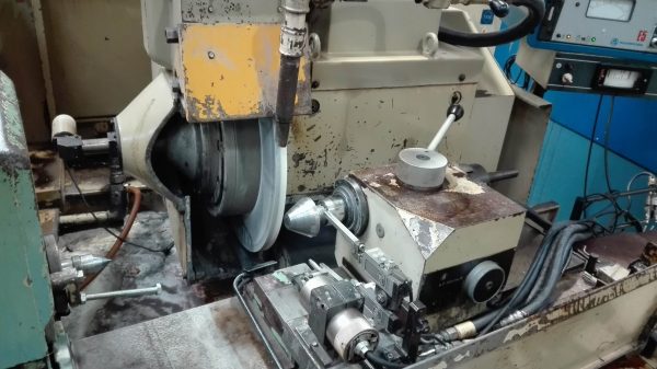 ak machines wmw sa 5x630 cylindrical grinding machine