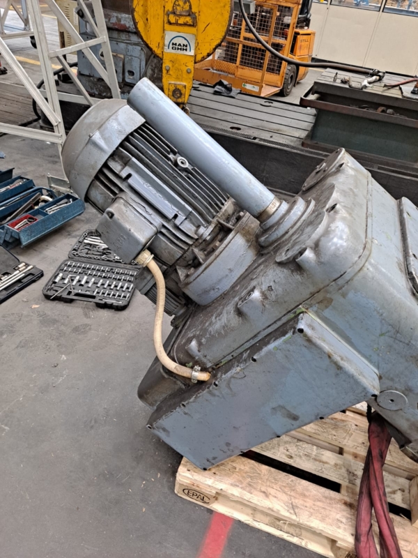 kolb 100 3000 radial drill