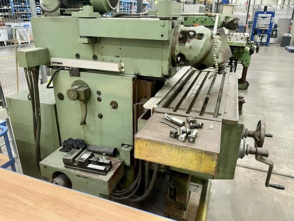 ak machines olomouc gs 25 32 universal milling machine