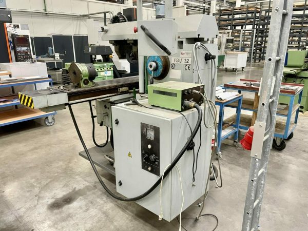 ak machines tos olomouc fgu 32 universal knee type milling machine