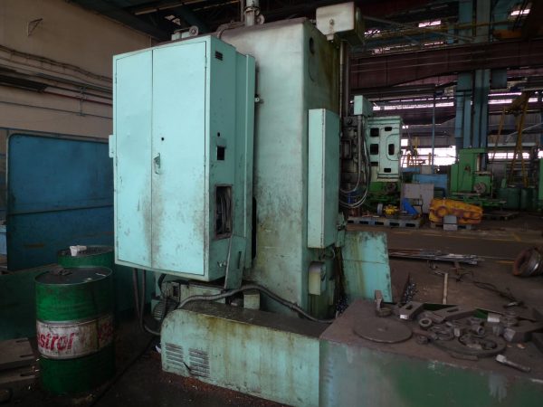 ak machines umaro sc 17 vertical turret lathe