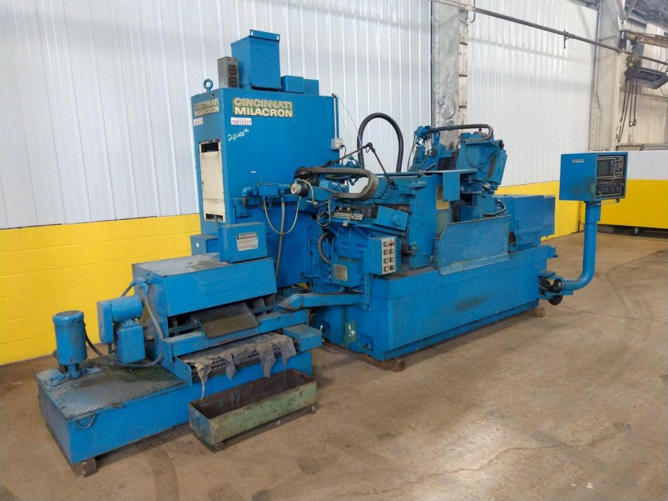 ak machines cincinnati milacron 220 8 cantilever centerless