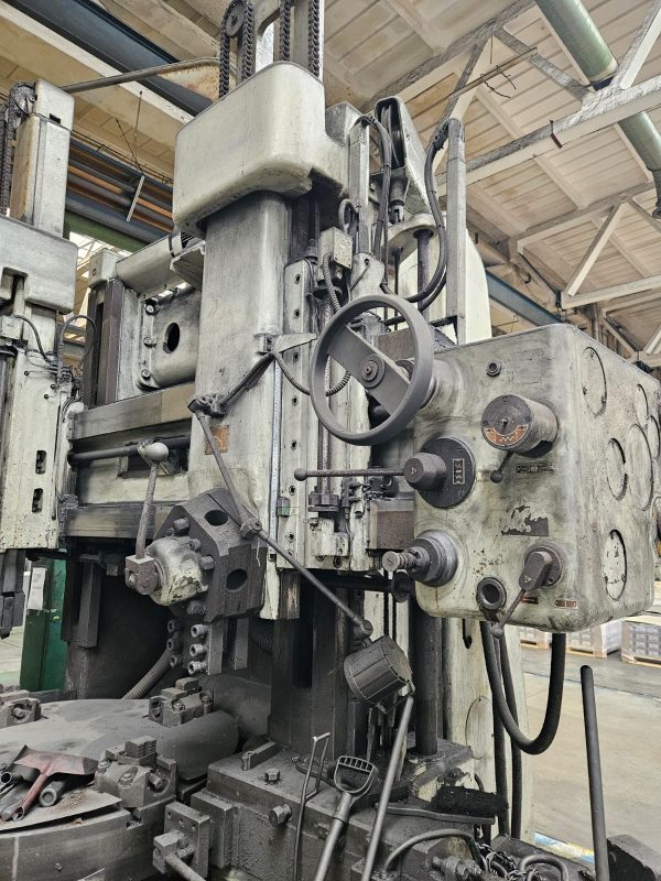 ak machines tos sk 12 vertical turret lathe