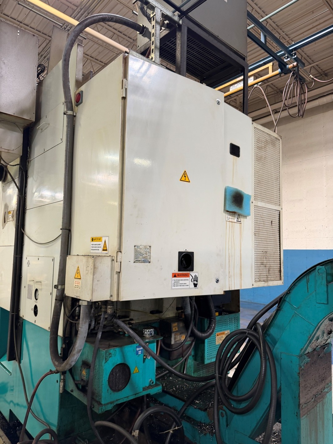 DOOSAN V550 CNC Vertical Turning Center - Image 3