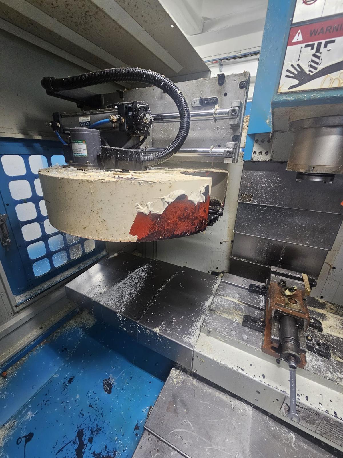 Knuth Vector 610 CNC Vertical Machining Center - Image 10